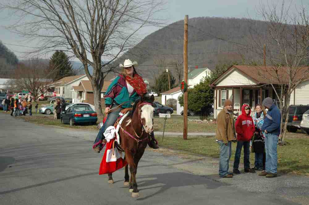 Hundreds of area residents turned out for the 2014 Iron Gate, Virginia