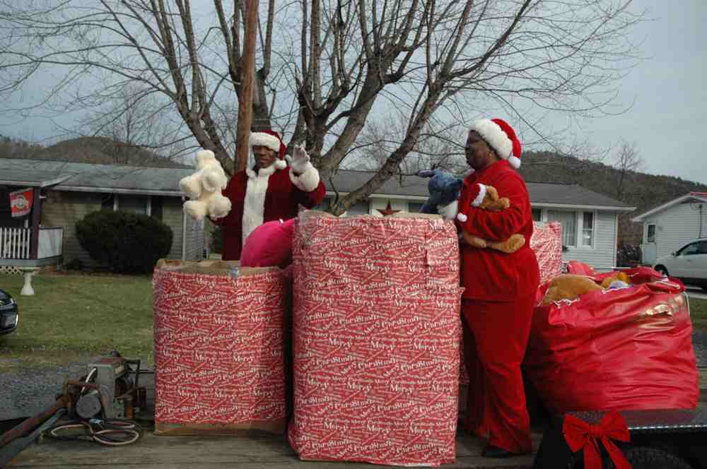 Hundreds of area residents turned out for the 2014 Iron Gate, Virginia